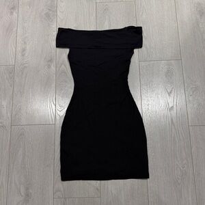 Aritzia original contour ravish dress